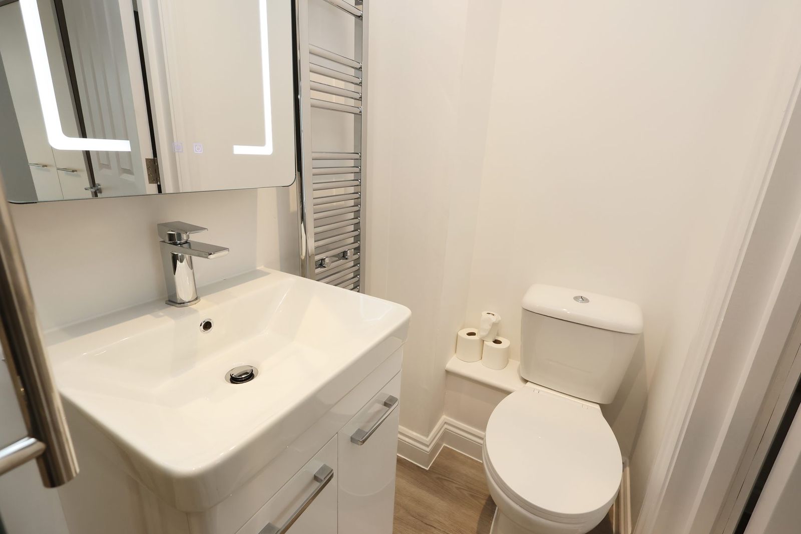 The en-suite shower room